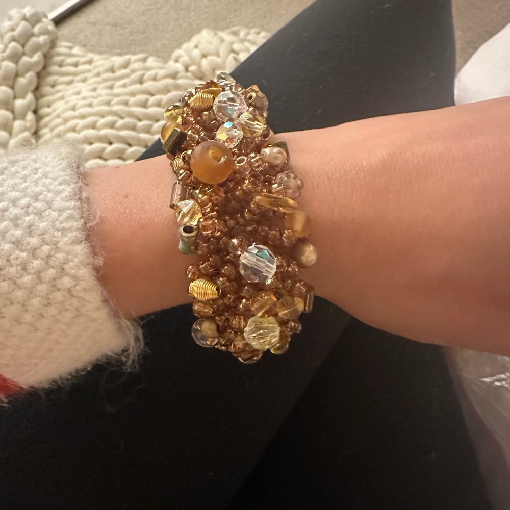 Elegant Gold Beaded Bracelet